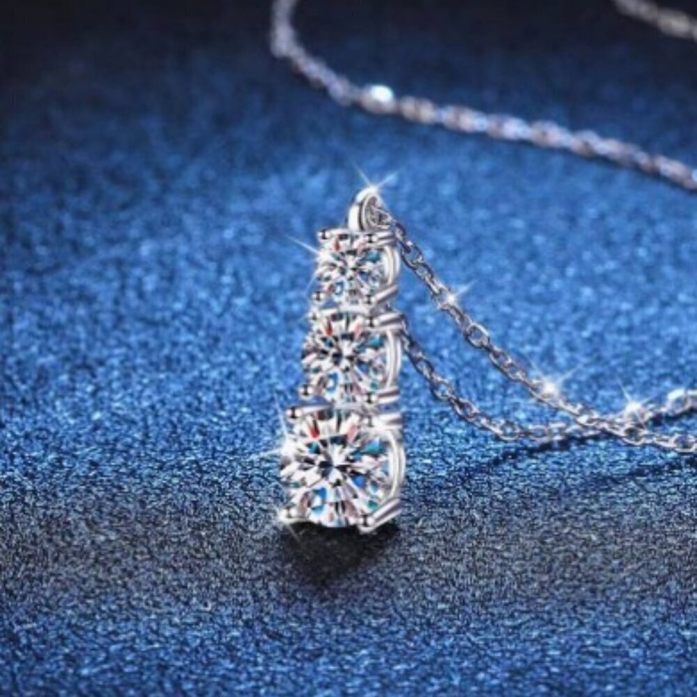 Zircon CZ Pendant Necklace Silver-Tone Graduated Stones Layered Look